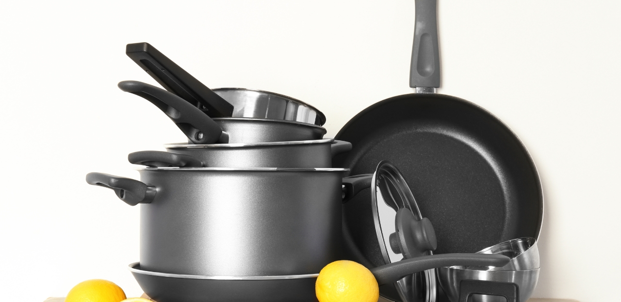 How to Choose Kitchen Pans That Can Handle Different Cooking Methods
