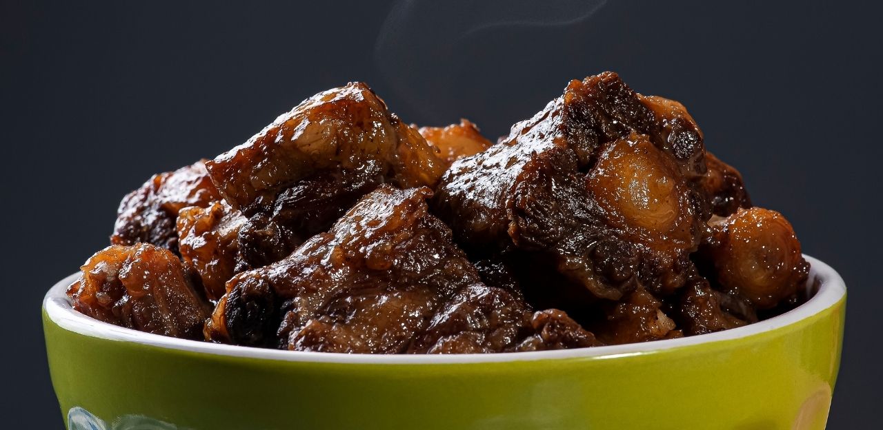 How to Cook Oxtails in a Pressure Cooker Savory and Succulent Delights