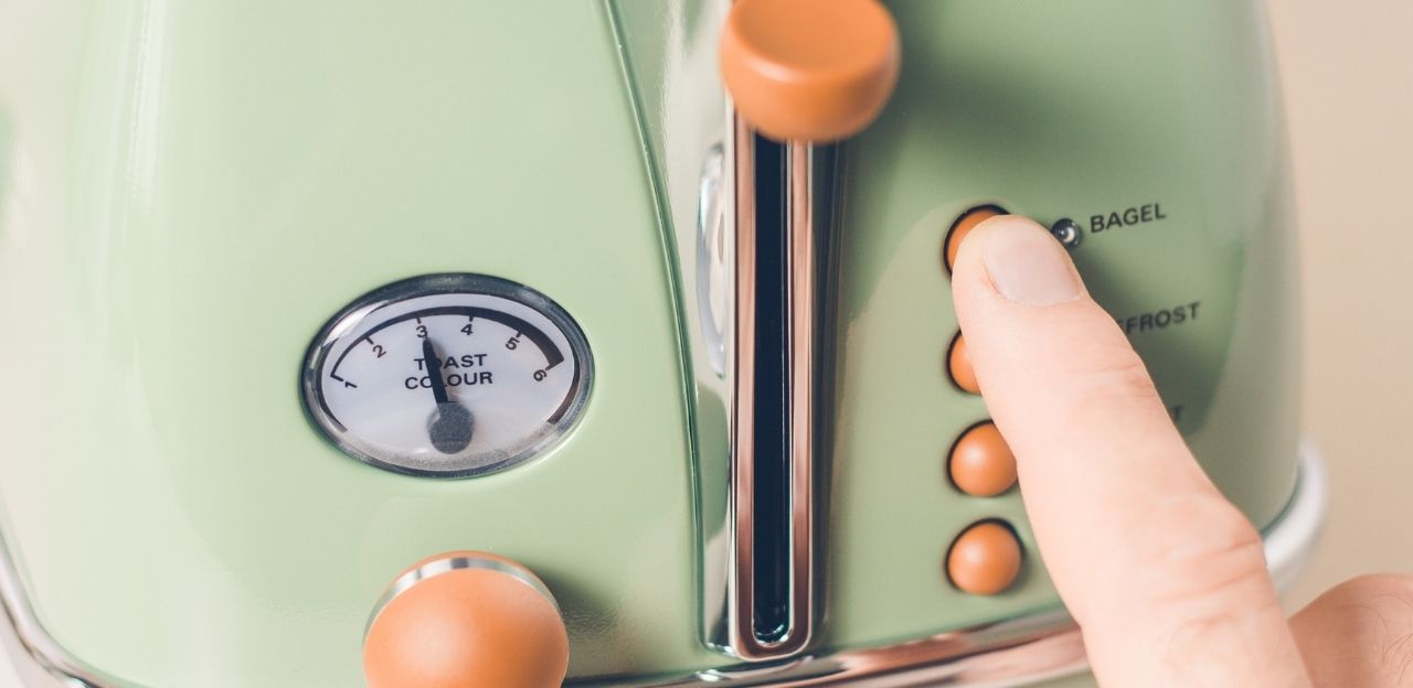 How to Use a Toaster Master the Art of Toasting Effortlessly